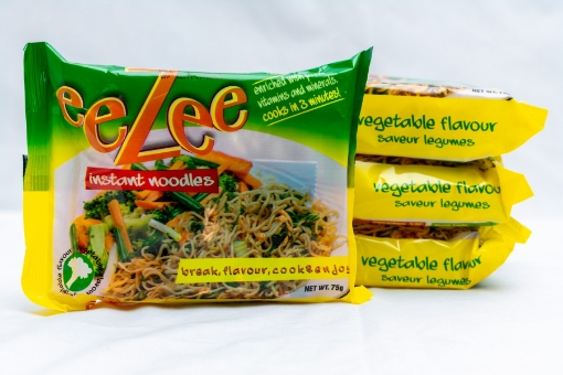 Picture of eeZee 2 MINUTE NOODLES 5 PACK - VEGETABLES 5x70g